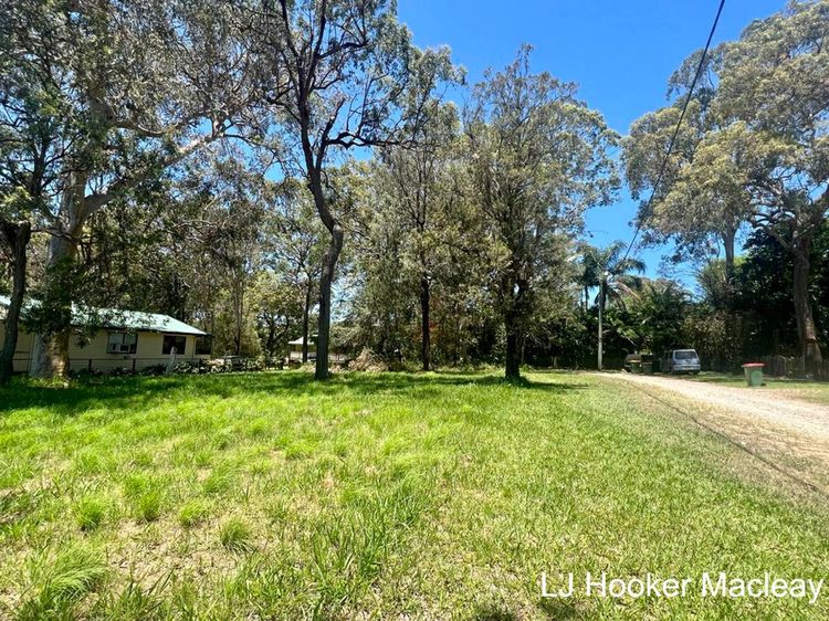 11 13 Allambie Street, Macleay Island, QLD 4184 for Sale