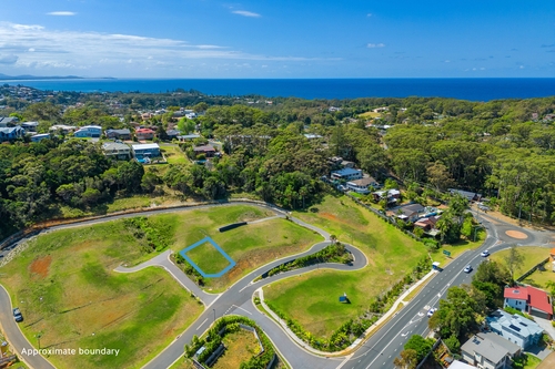 1  Bluefish Rise, Port Macquarie, NSW 2444