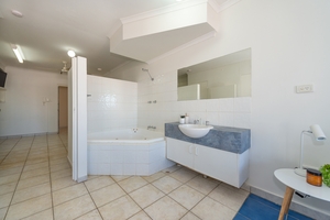 86/21-23 Cavenagh Street, Darwin City, NT 0800 photo 3 of 10