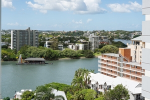 1002/188 Shafston Avenue, Kangaroo Point, QLD 4169 photo 2 of 9