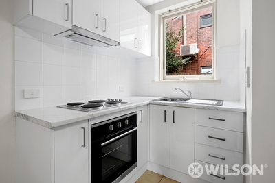2/3 Dalgety Street, St Kilda, VIC 3182 photo 2 of 8